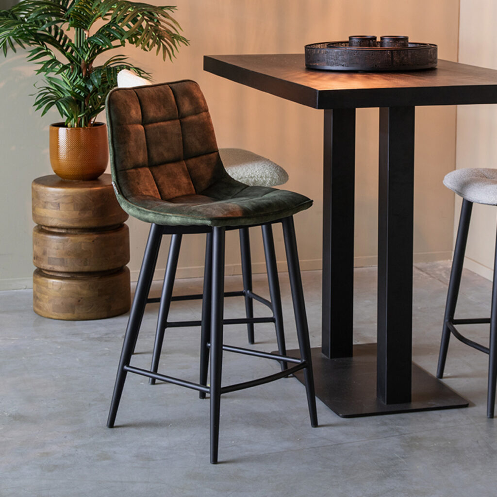 180100093_setting_1 LABEL51 Barkruk Jelt - Hunter - Velours - Zithoogte 66