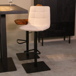 180122365_setting_1 LABEL51 Barkruk Juul - Naturel - Boucle - Zithoogte 55-81