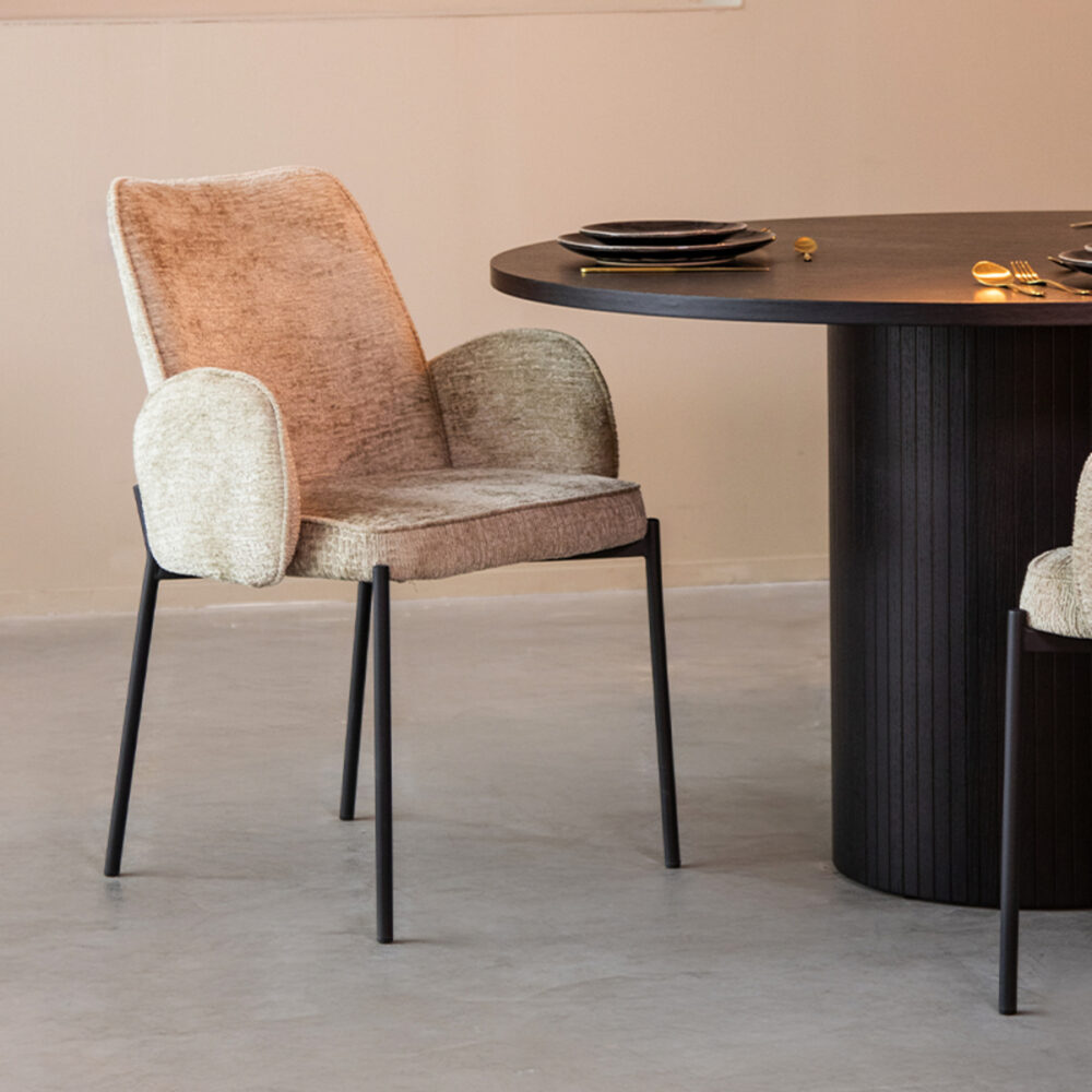 180123163_setting_1 LABEL51 Eetkamerstoel Joni - Beige - Elegance - Black Frame