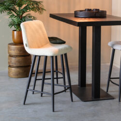 LABEL51 Barkruk Jep - Ivory - Teddy - Zithoogte 66