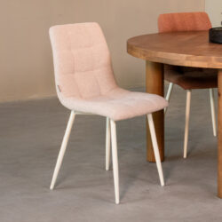 180122495_setting_01 LABEL51 Eetkamerstoel Nino - Wit - Boucle - Shaded White Frame