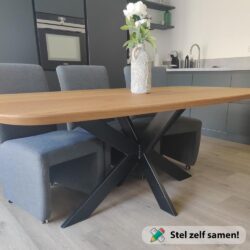 Deens_ovale_eiken_keukentafel