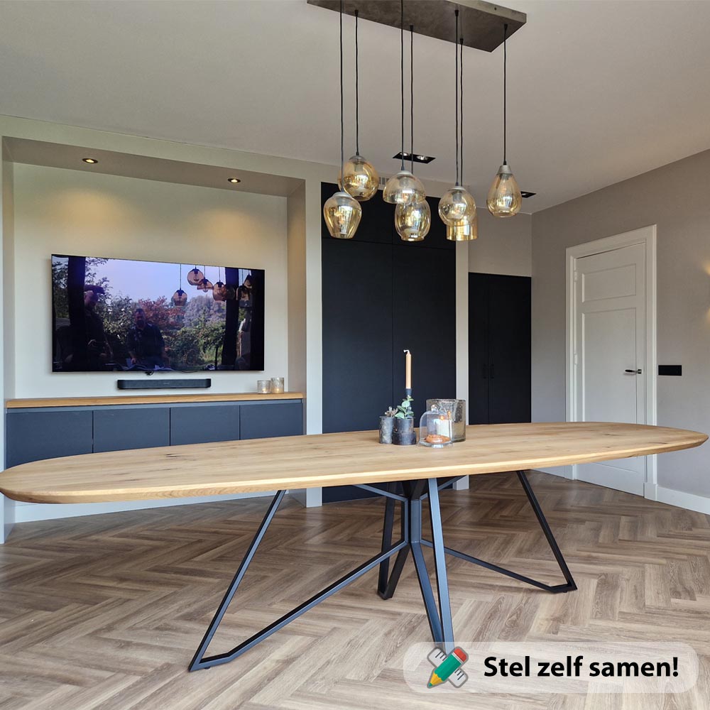 Deens_ovale_eiken_tafel_10_personen