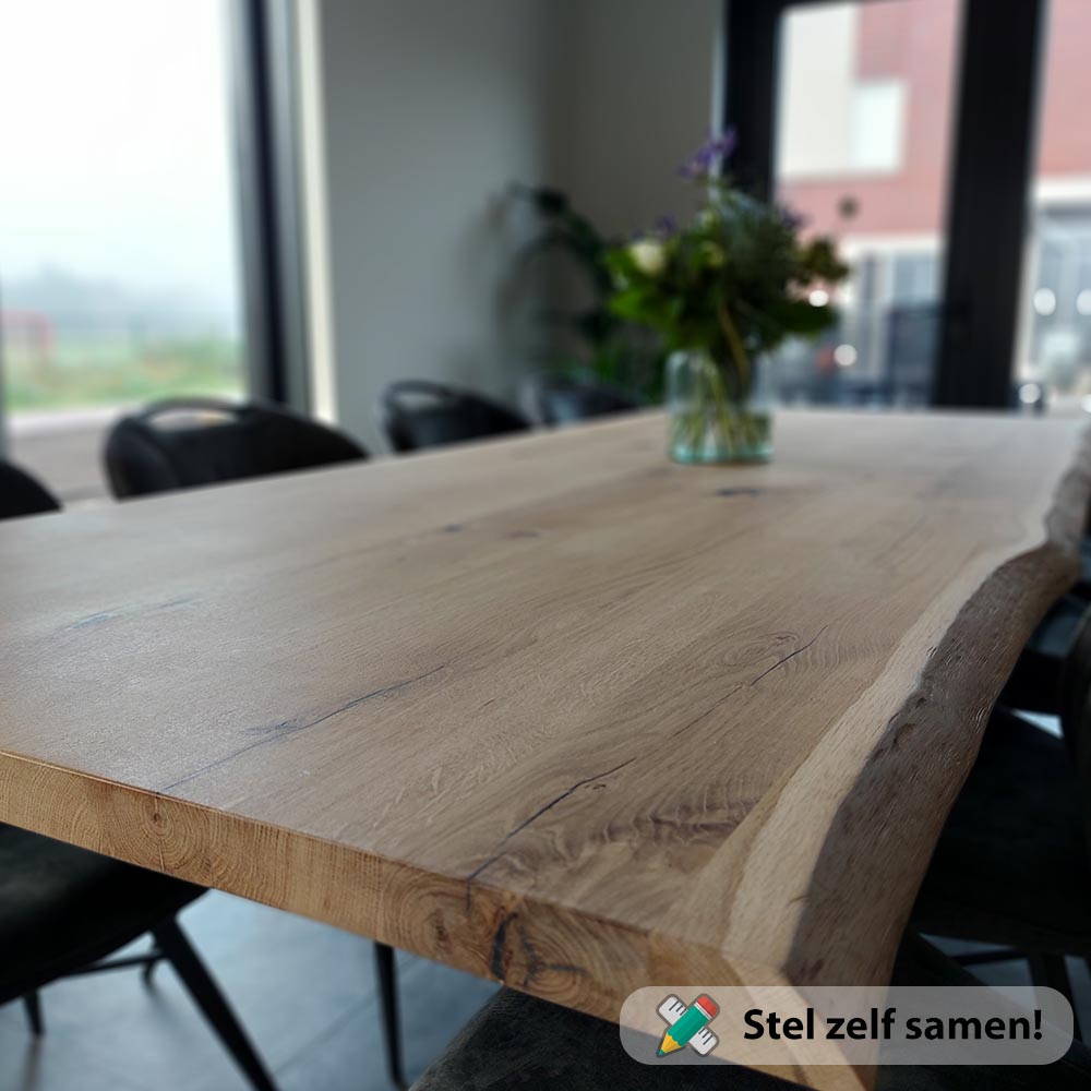 Eiken_eettafel_close_up