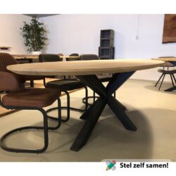 Ovale_eiken_tafel_180x100cm