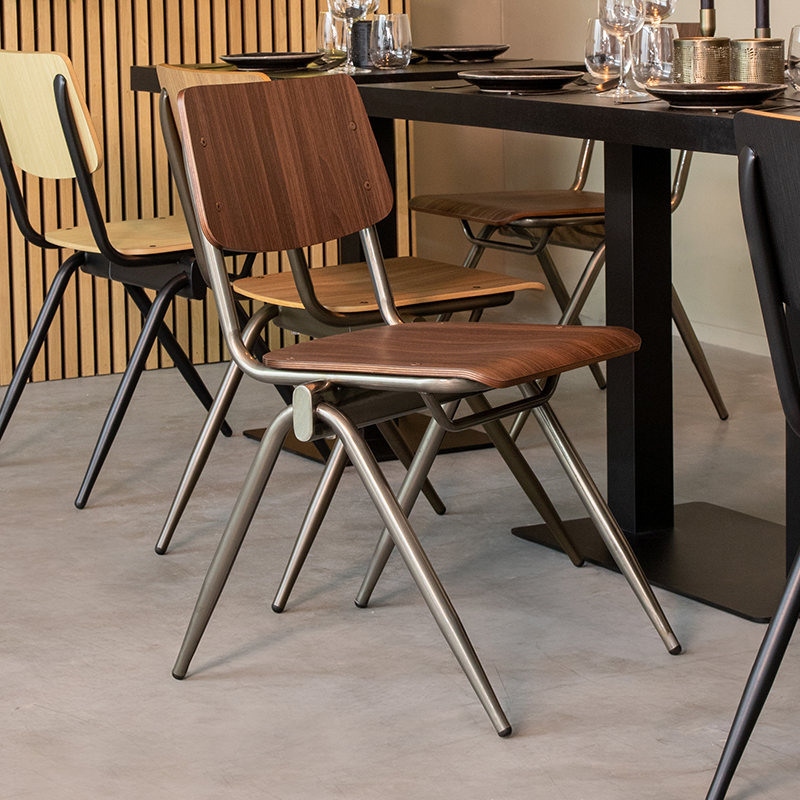 LABEL51 Eetkamerstoel Solid - Donkerbruin - Hout - Old Gun Metalen Frame