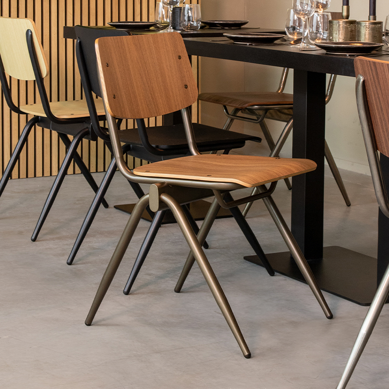 pro_92638_img_8818238 LABEL51 Eetkamerstoel Solid - Walnoot - Hout - Goud Metalen Frame