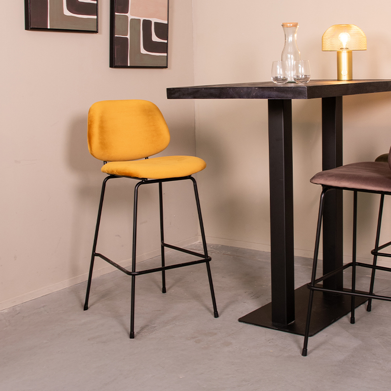 pro_96753_img_8812331 LABEL51 Barkruk Bello - Oker - Fluweel - Hoog