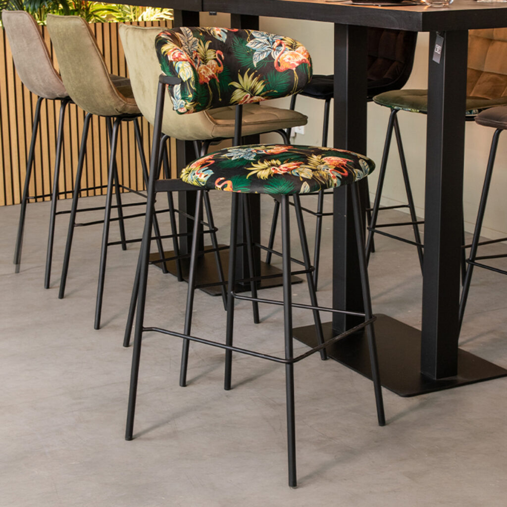 pro_92802_img_8880195 LABEL51 Eetkamerstoel Ferry - Printed Flamingo - Fluweel - Hoog