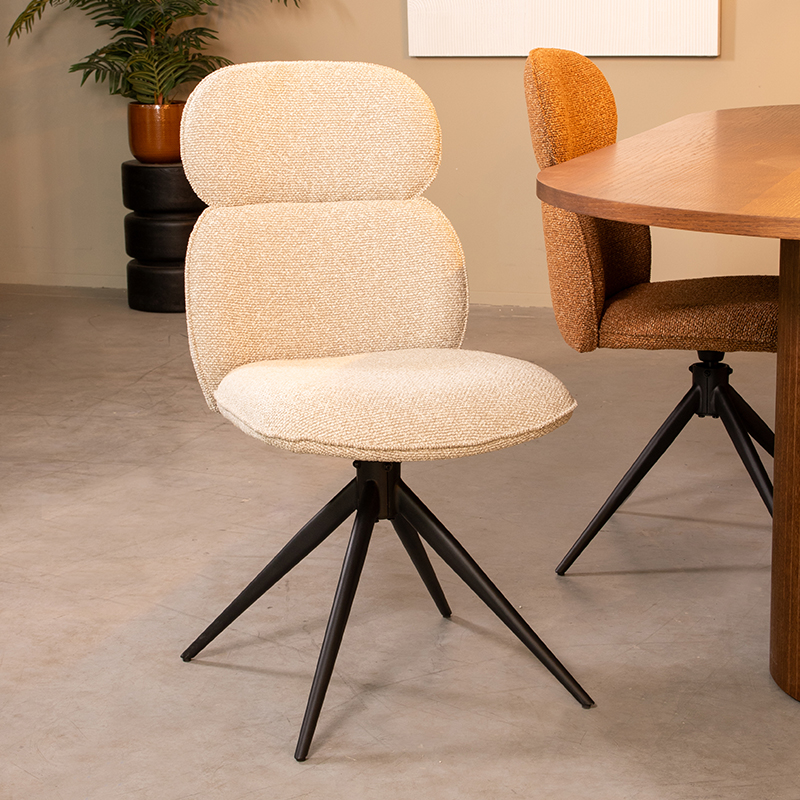 pro_92534_img_9188050 LABEL51 Eetkamerstoel Finn - Naturel - Royal Boucle - Zwart Metaal