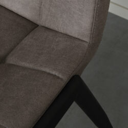 LABEL51 Eetkamerstoel Noor - Taupe - Micro Suede - Zwart Metaal
