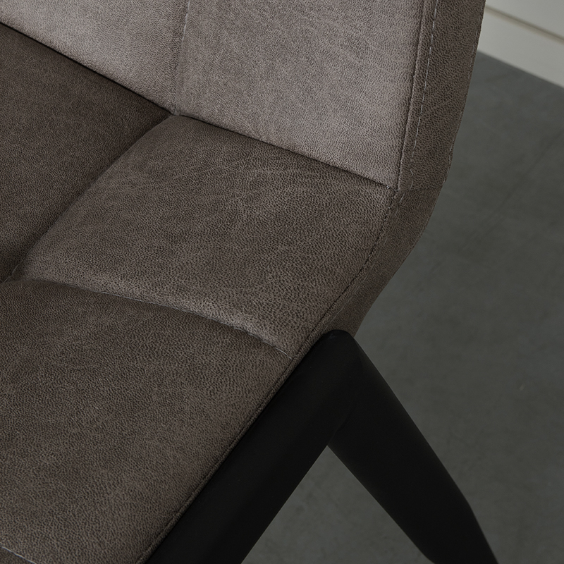 LABEL51 Eetkamerstoel Noor - Taupe - Micro Suede - Zwart Metaal